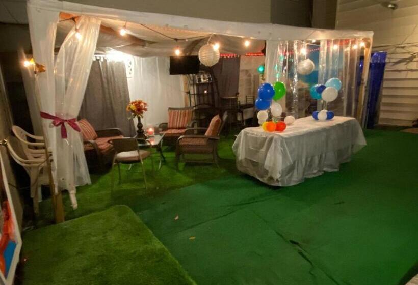 بنسيون Charming 2 Bedrooms Apt 10 Mins To Nycity
