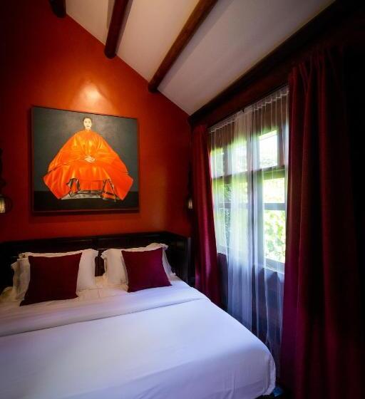 تختخواب و صبحانه Punyashthiti Villa