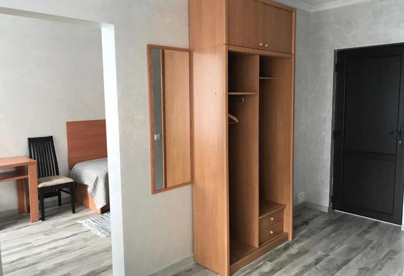 Hôtel готель вікторія