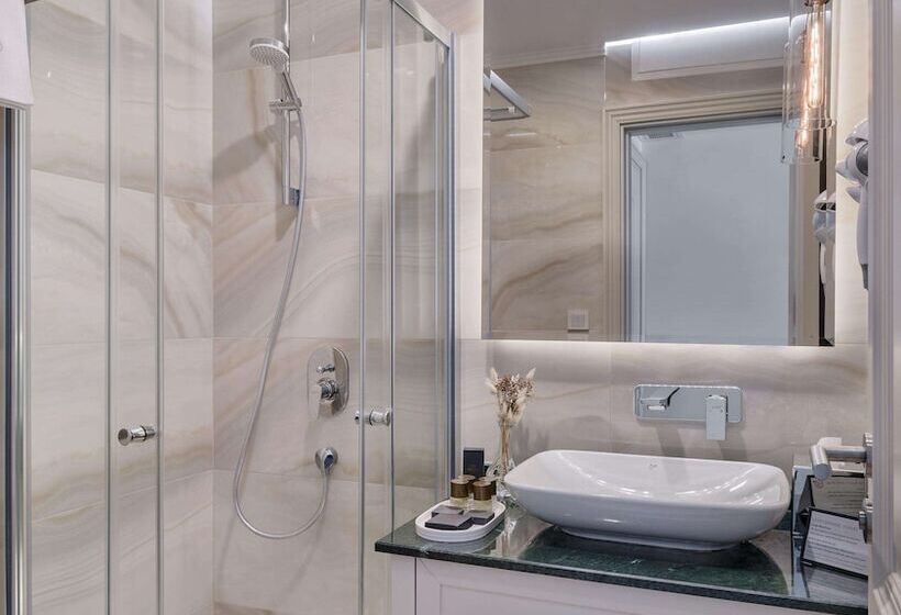 Fotos del hotel Delita City:  43