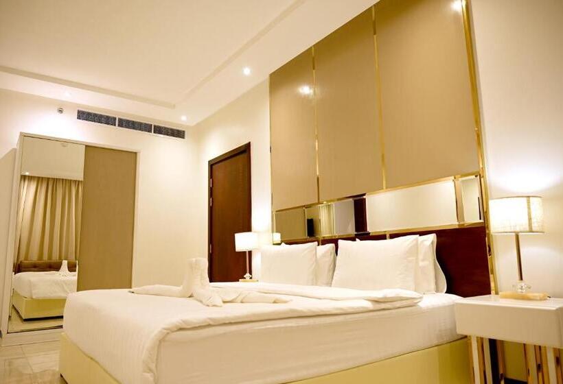Sela Hotel