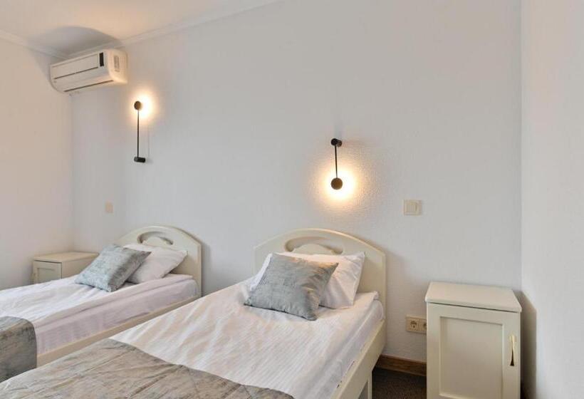 Makis Hotel Spa