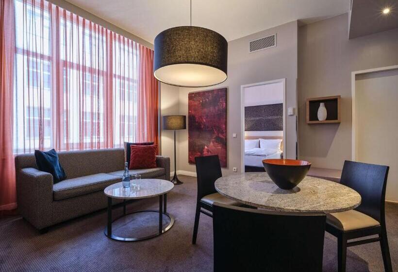 Adina Apartment Hotel Berlin Checkpoint Charlie