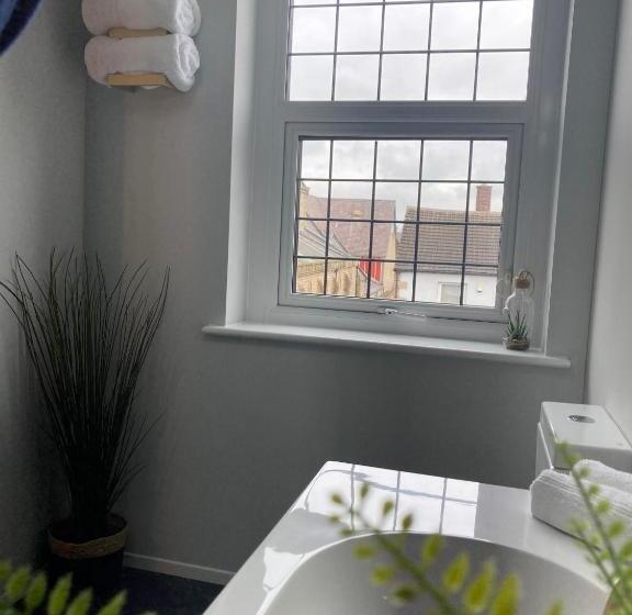 هتل Abbey Court Guest House