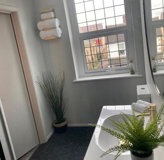 هتل Abbey Court Guest House