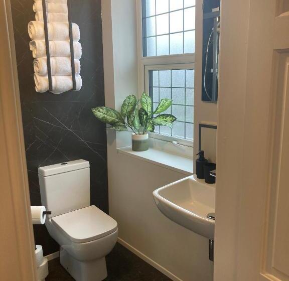 هتل Abbey Court Guest House