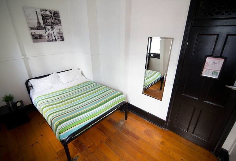 호텔 All Nations Brisbane Hostel