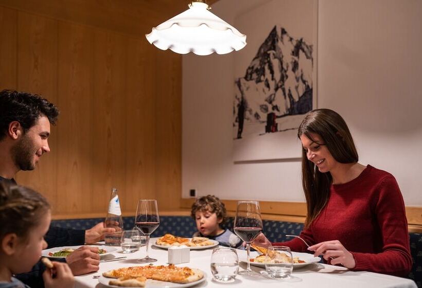 هتل Ambiez Residence