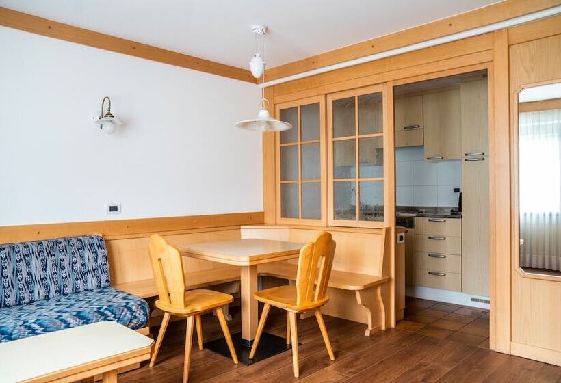 هتل Apartments Boè