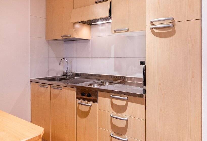 هتل Apartments Boè