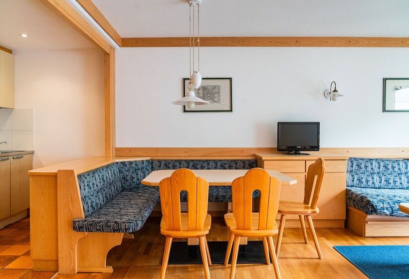 هتل Apartments Boè