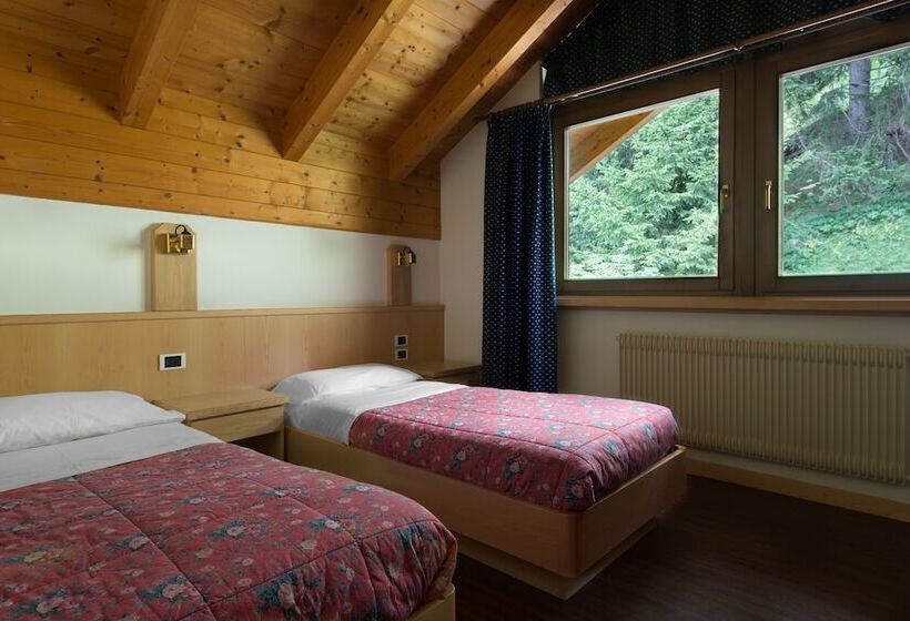 هتل Apartments Boè