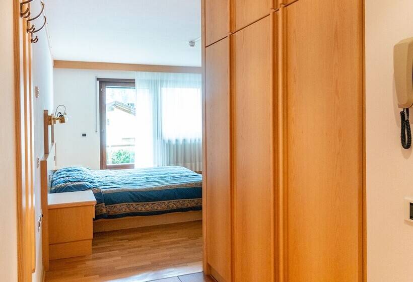 هتل Apartments Boè