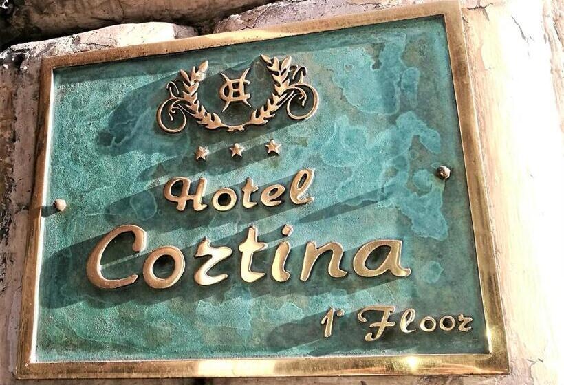 Hôtel Cortina