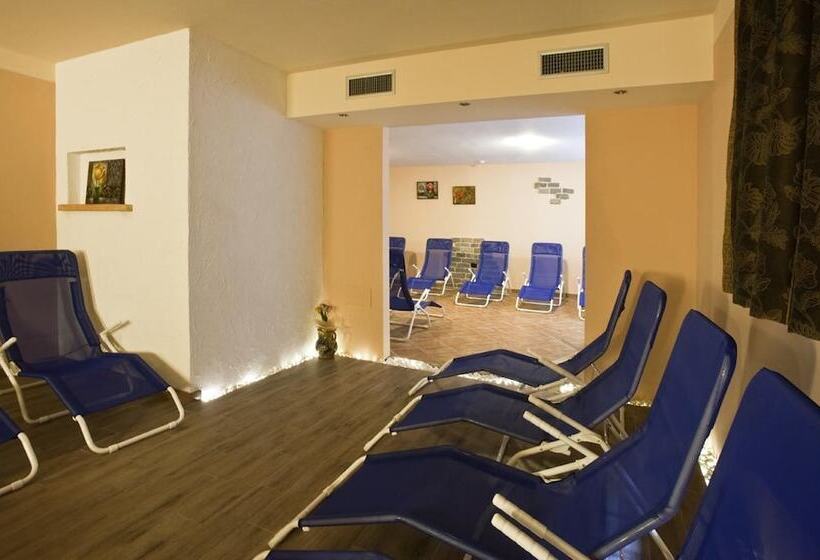 فندق Gaia Residence