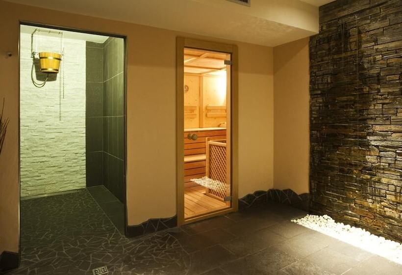 فندق Gaia Residence