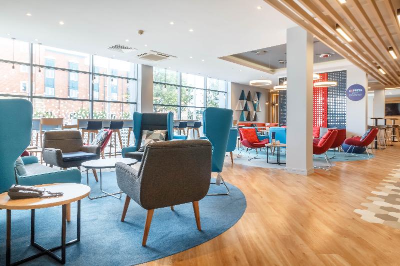 هتل Holiday Inn Express Walsall M6, J10, An Ihg