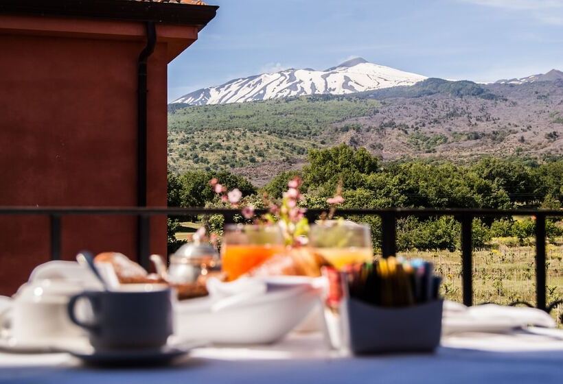 هتل Il Picciolo Etna Golf Resort & Spa