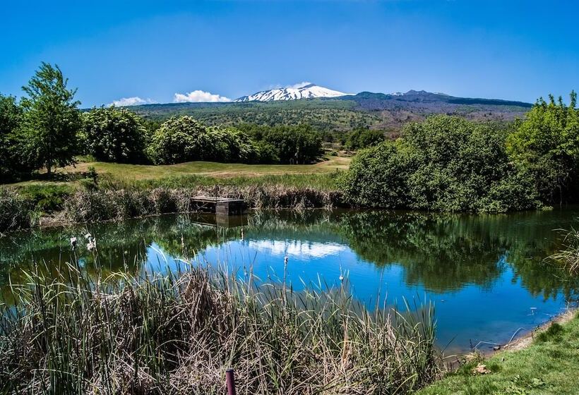 هتل Il Picciolo Etna Golf Resort & Spa