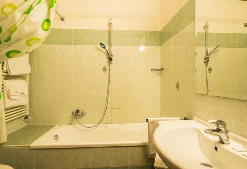 בית מלון כפרי Melody