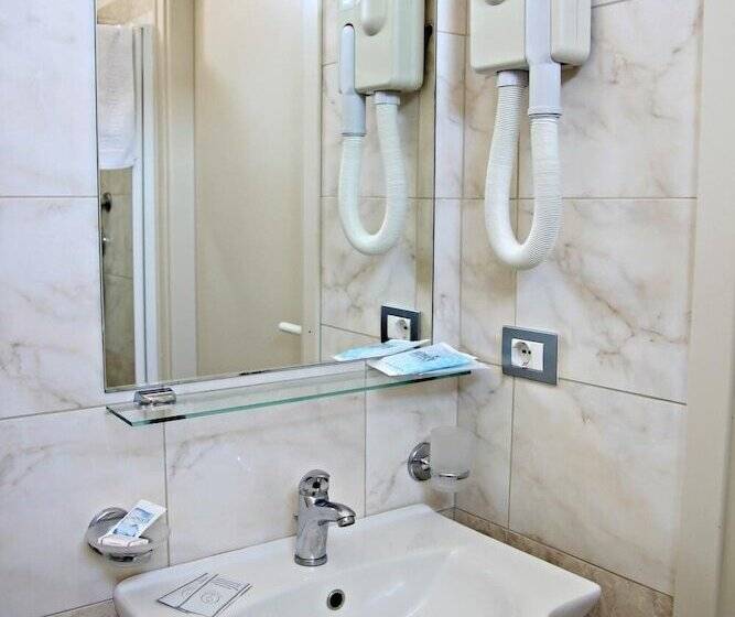 فندق Morolli