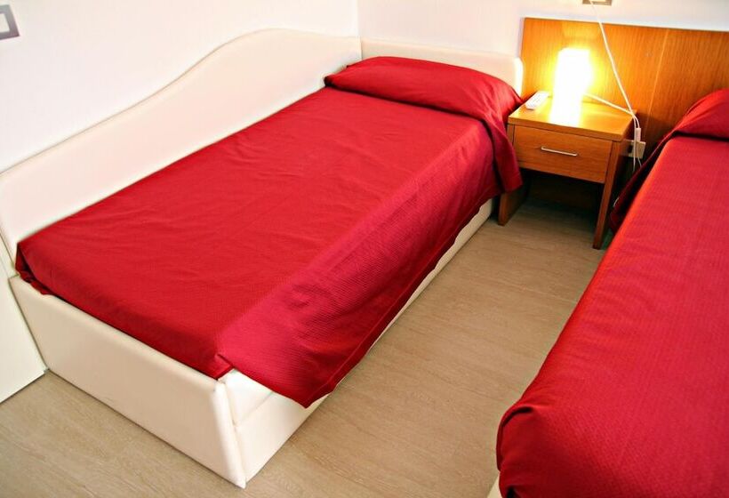 فندق Morolli