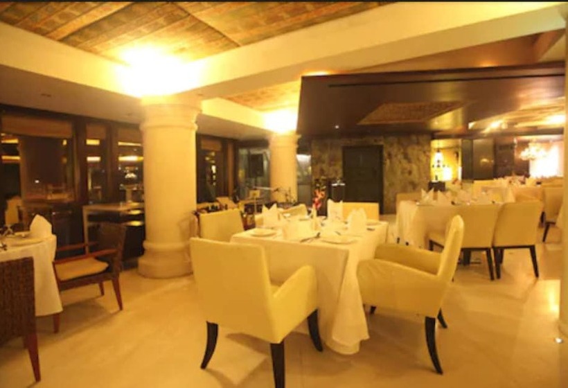 Отель Peninsula Grand