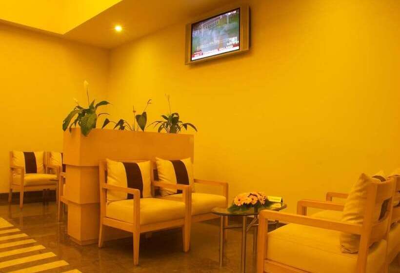 Fotos del hotel Radha Hometel: 1 Fotos del hotel Radha Hometel: 1