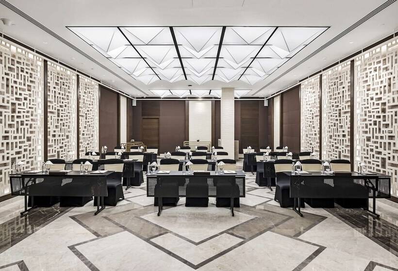 Fotos del hotel Radisson Blu Hotel Chennai:  11