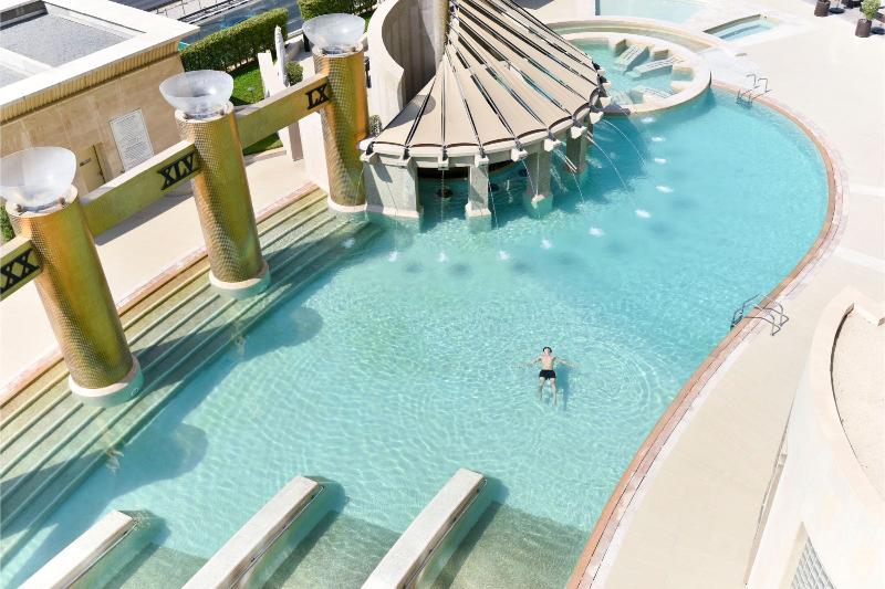 هتل Raffles Dubai