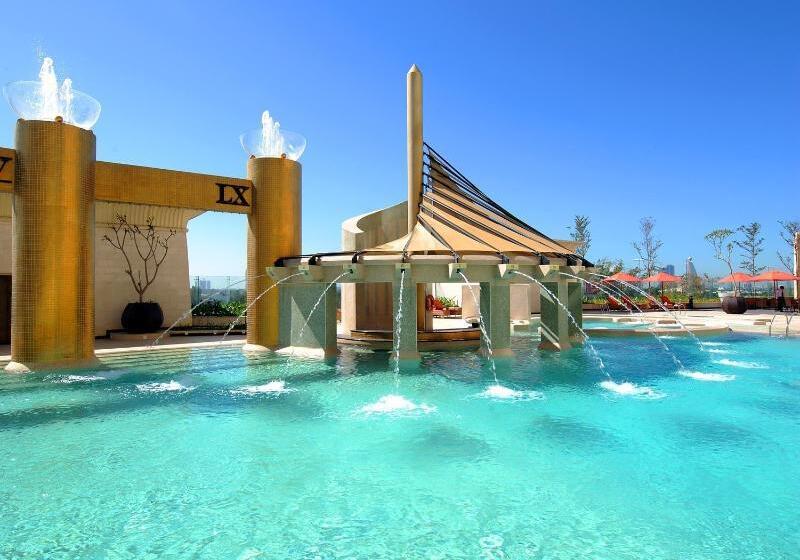 هتل Raffles Dubai