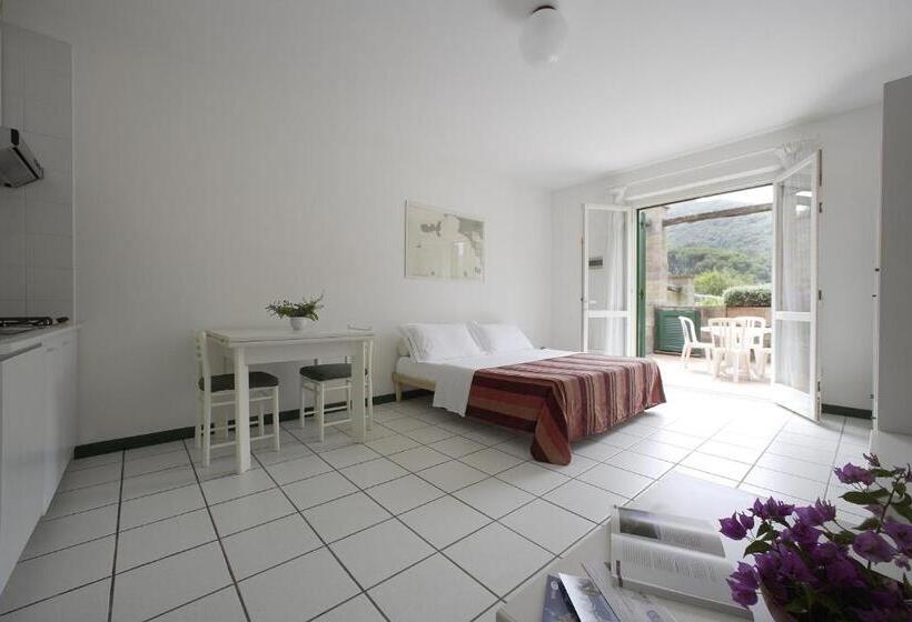هتل Residenza Sant’anna Del Volterraio