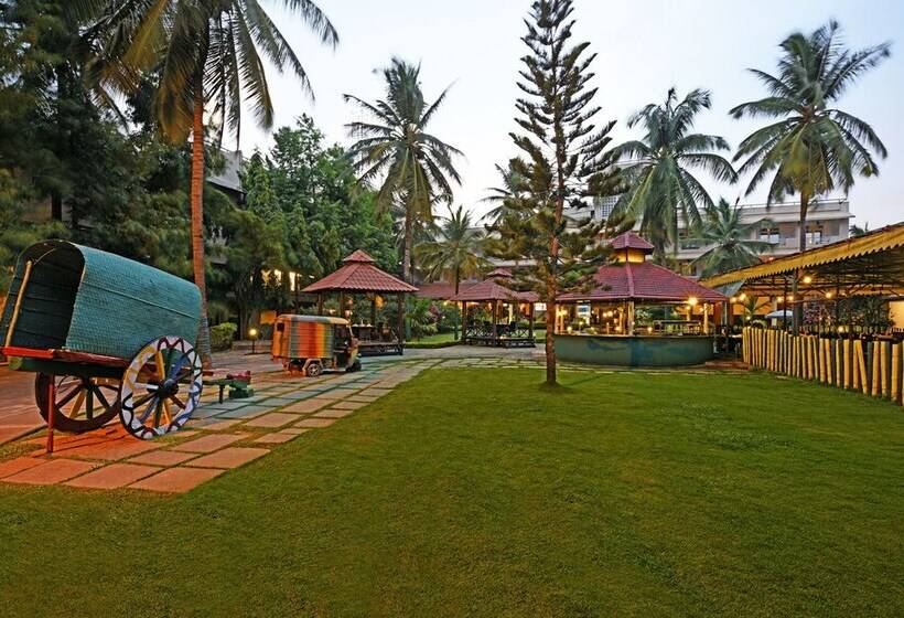 هتل Royal Orchid Resort & Convention Centre, Yelahanka Bangalore