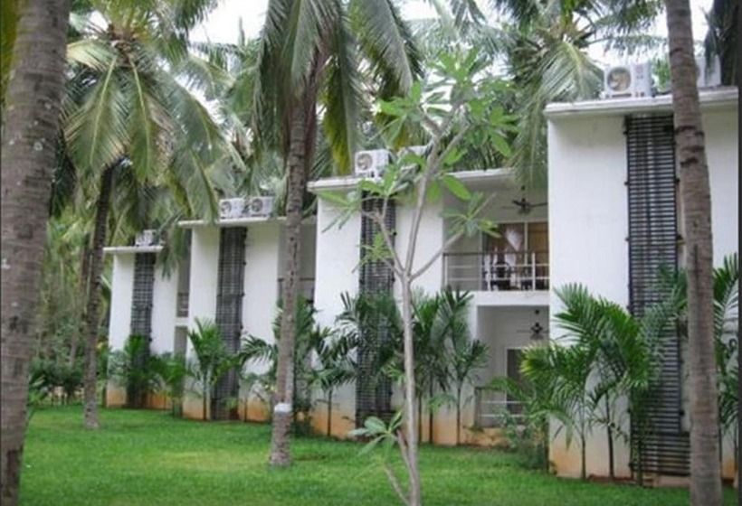 هتل Royal Orchid Resort & Convention Centre, Yelahanka Bangalore