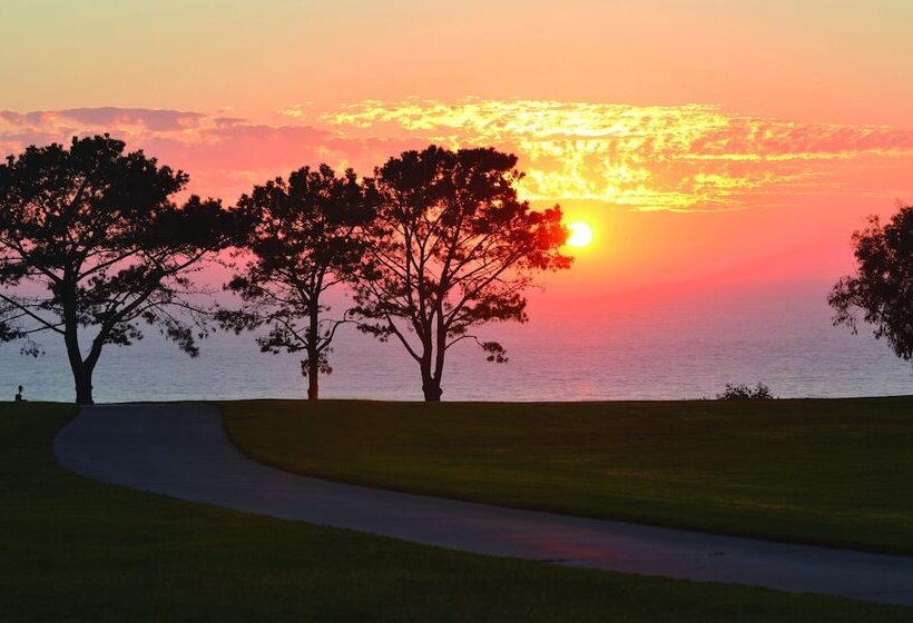 Отель The Lodge At Torrey Pines