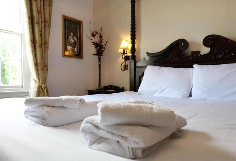 Отель The Mary Arden Inn