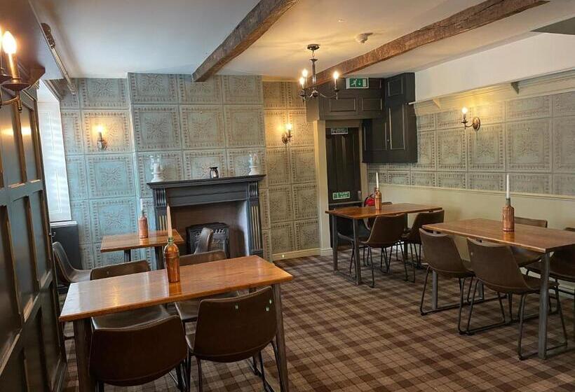 فندق New Inn
