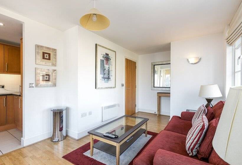 Marlin Apartments London City   Queen Street