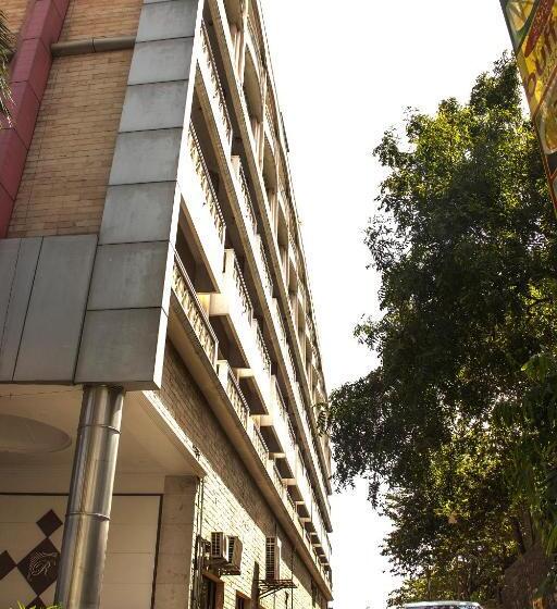 هتل Royal Regency