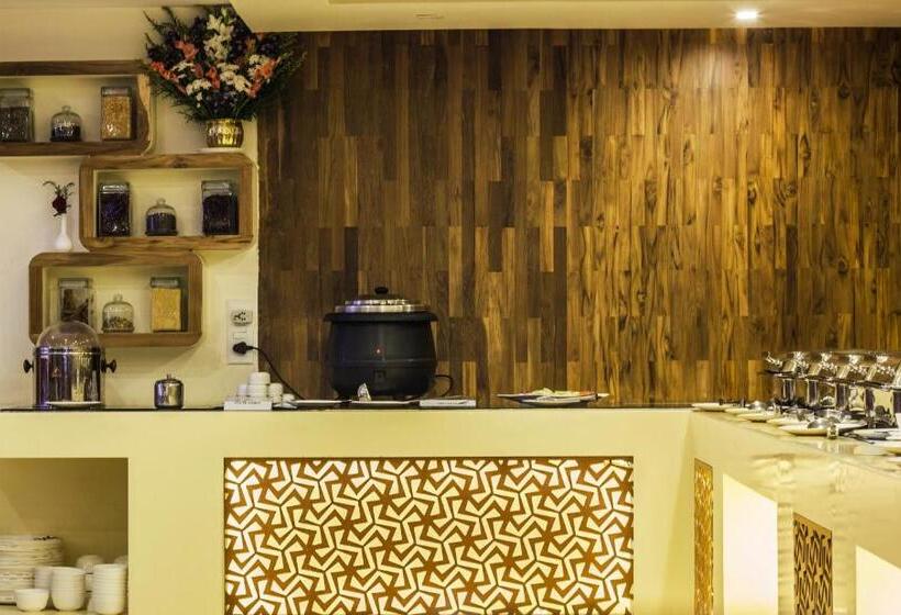 هتل Royal Regency