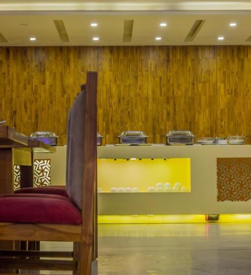 هتل Royal Regency