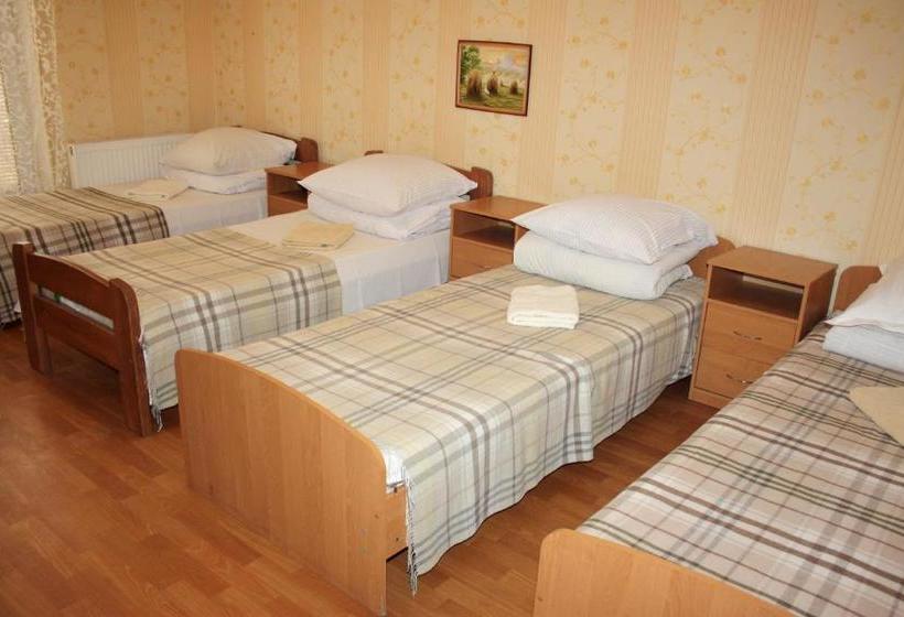 فندق صغير Inn Khlibodarskiy