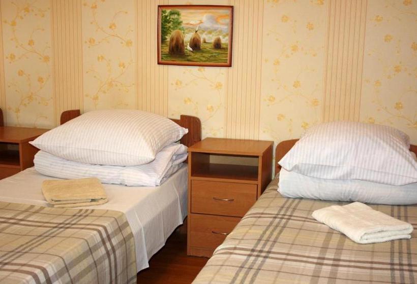 فندق صغير Inn Khlibodarskiy