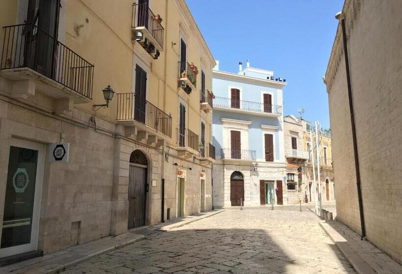 تختخواب و صبحانه La Cattedrale