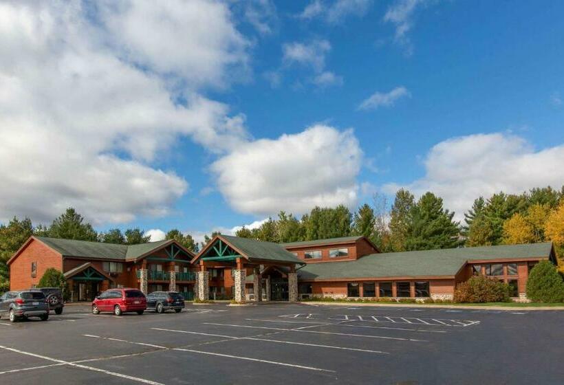 هتل Cobblestone  & Suites  Ladysmith
