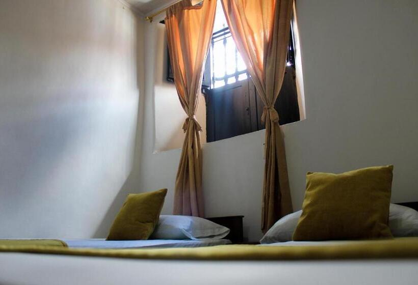 هتل Colonial San Felipe