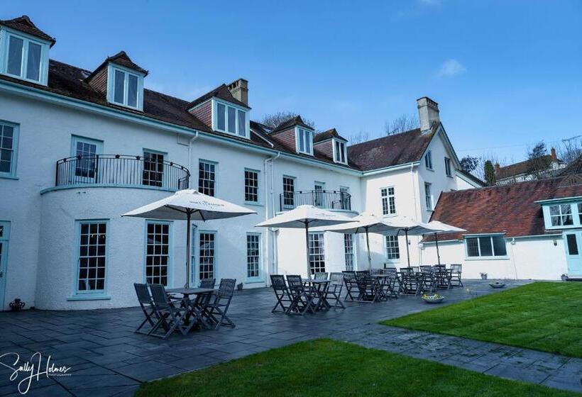 Отель Croydon Hall
