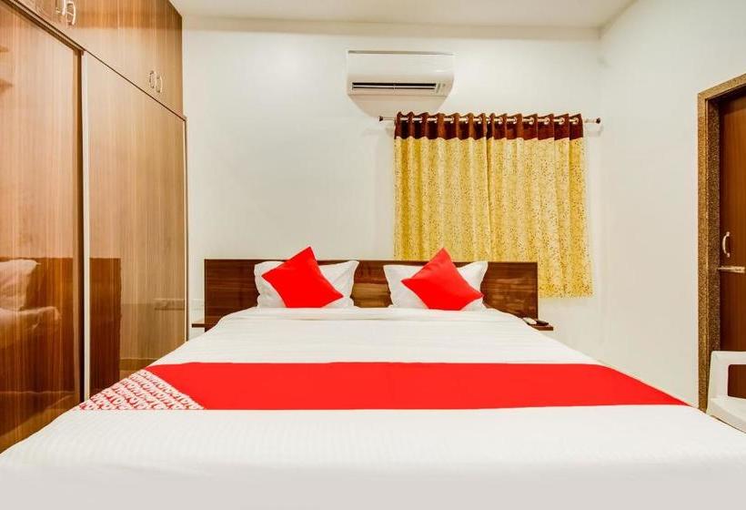 בית מלון כפרי Capital O 37958 Rvn Guest Inn