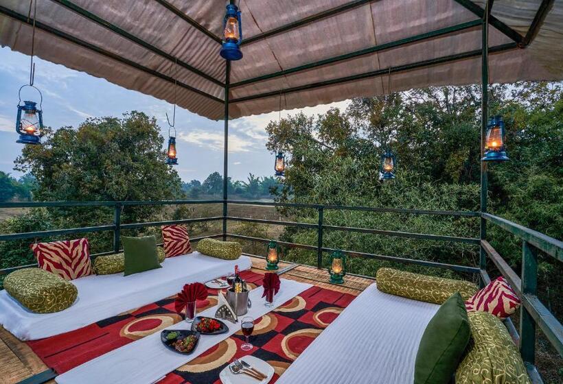 Отель Welcomheritage Jungle Home Pench
