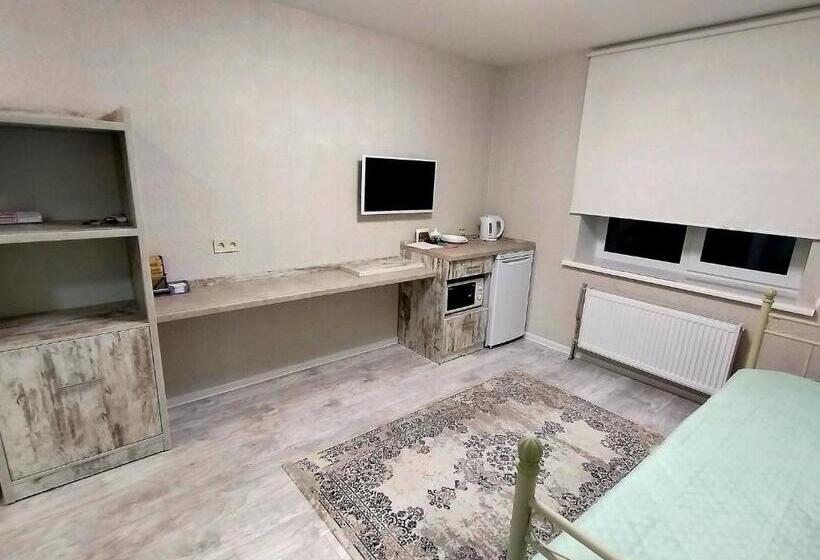 Molex Apartments 3